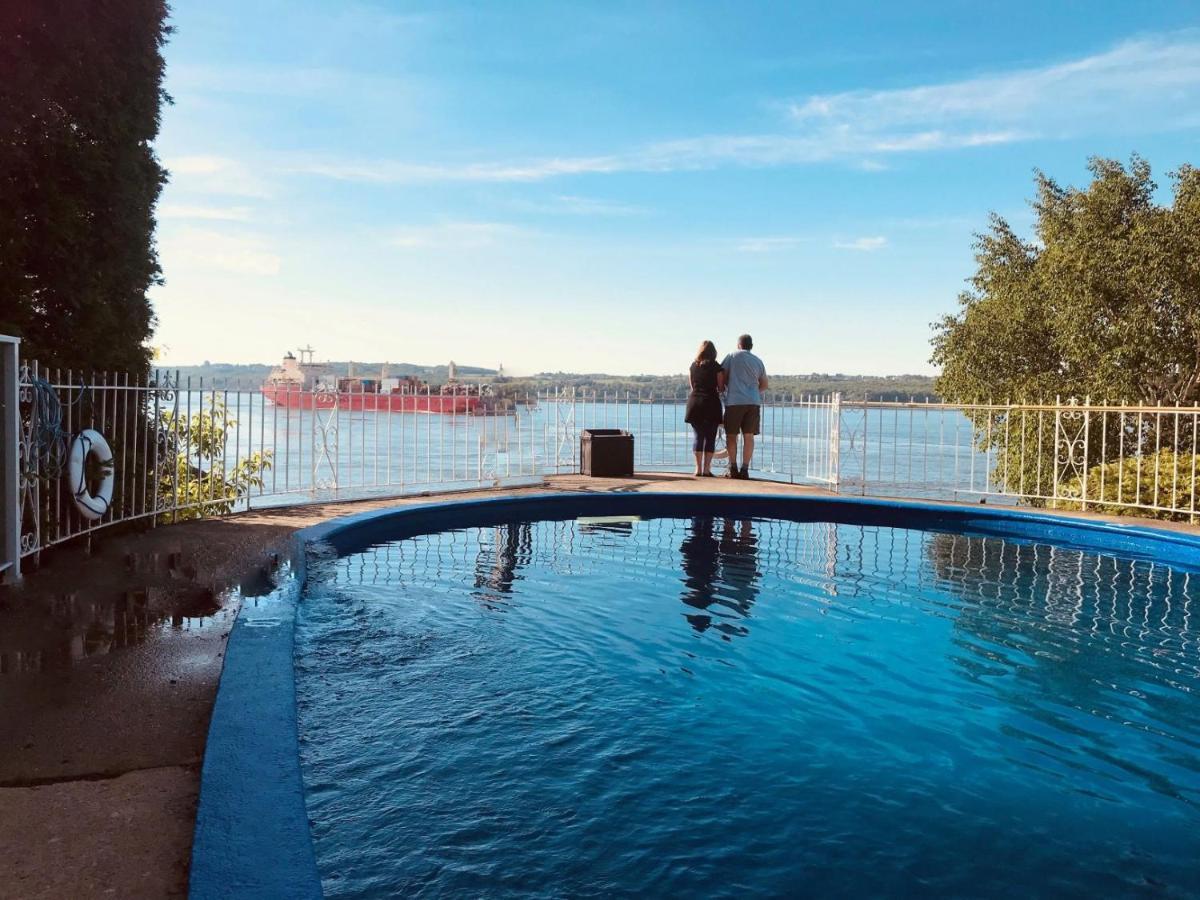 Goeliche Hotel Et Appartement Saint-Laurent-de-l'ile d'Orleans Ngoại thất bức ảnh