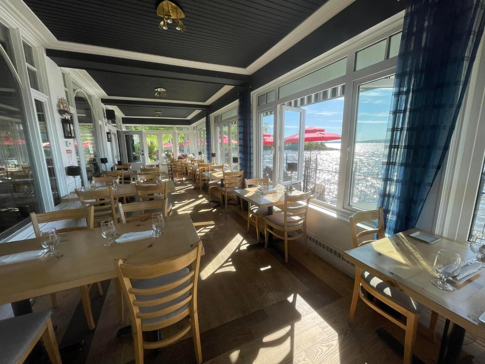 Goeliche Hotel Et Appartement Saint-Laurent-de-l'ile d'Orleans Ngoại thất bức ảnh