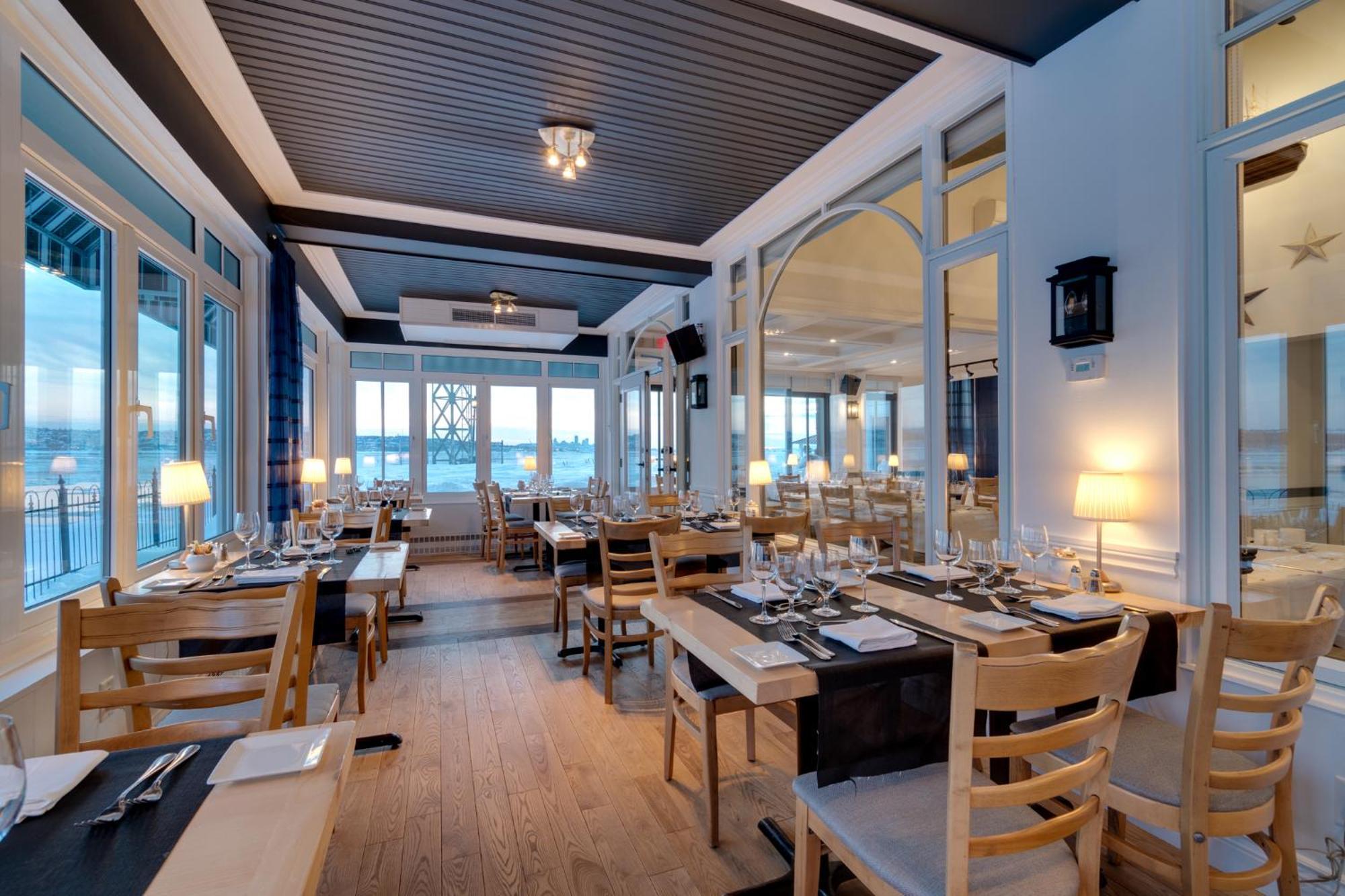 Goeliche Hotel Et Appartement Saint-Laurent-de-l'ile d'Orleans Ngoại thất bức ảnh