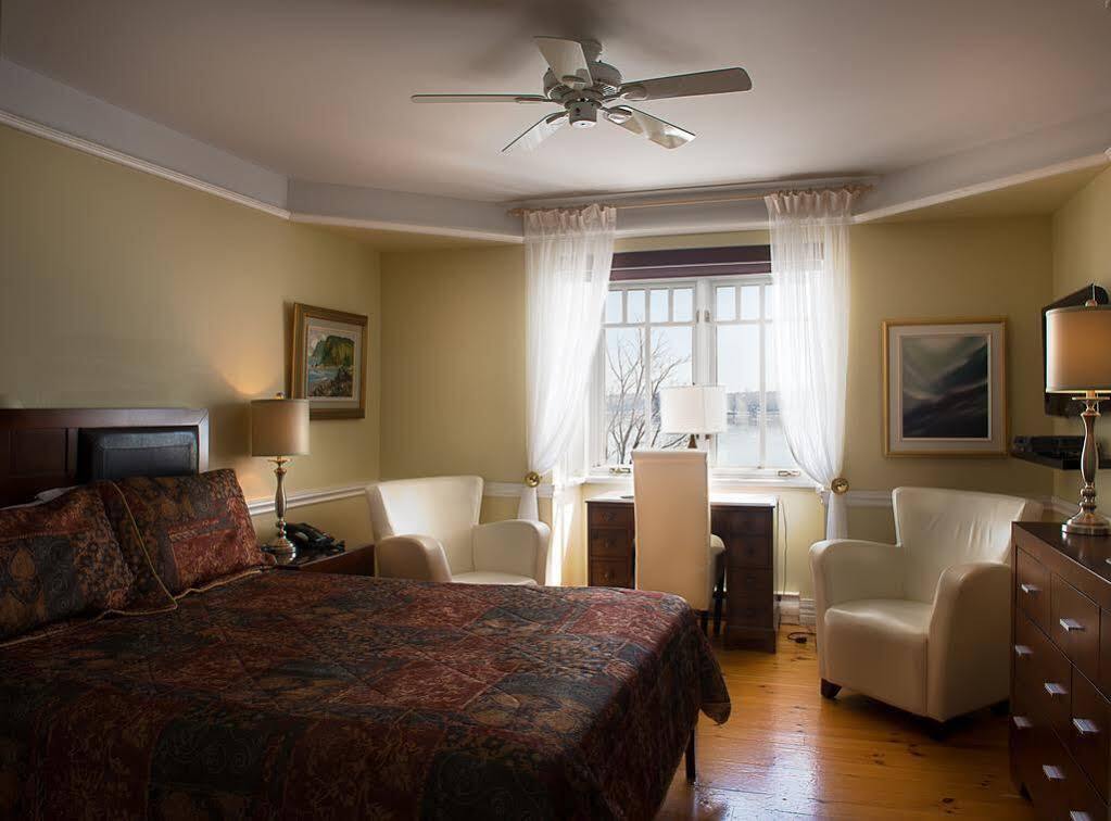 Goeliche Hotel Et Appartement Saint-Laurent-de-l'ile d'Orleans Ngoại thất bức ảnh